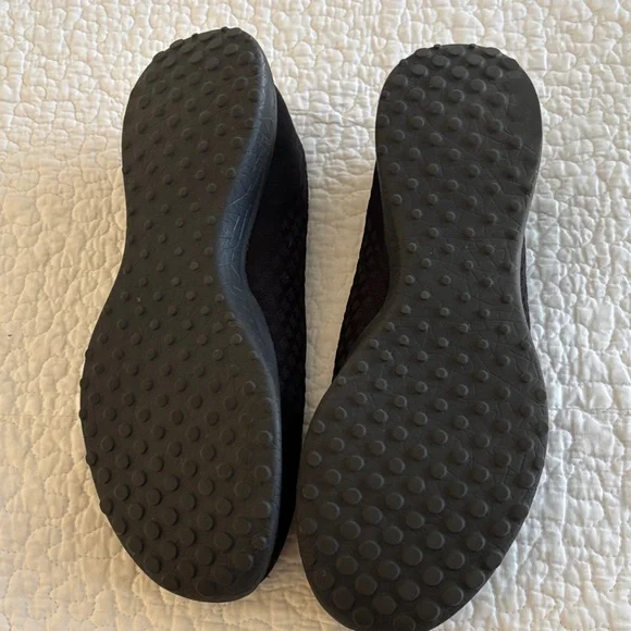 Skechers Women's Black Flats with Memory Foam - Picture 4 of 4